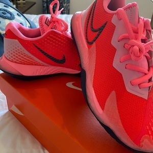 Nike court air Zoom Vapor Cage Women’s tennis shoe